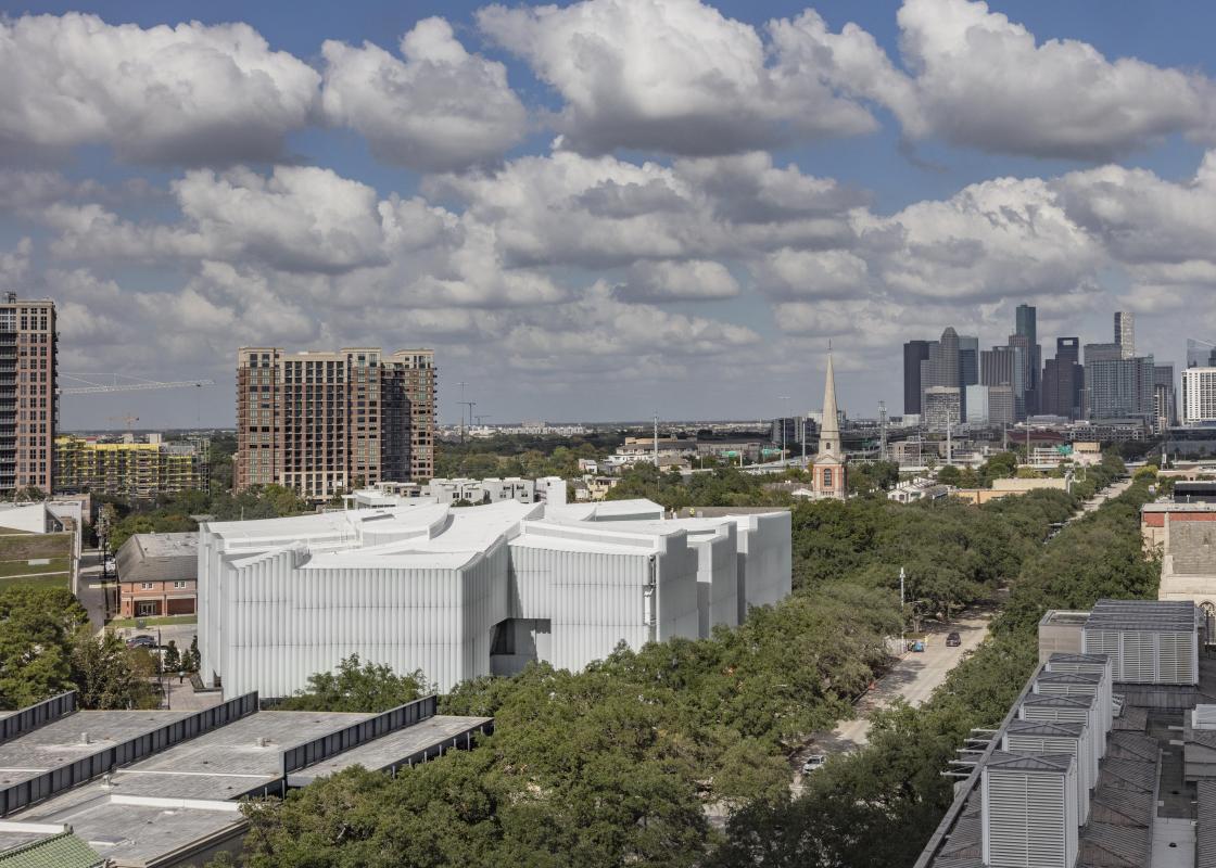 The Nancy and Rich Kinder Building at the Museum of Fine Arts, Houston, from above. © Richard Barnes, courtesy of the Museum of Fine Arts, Houston.
