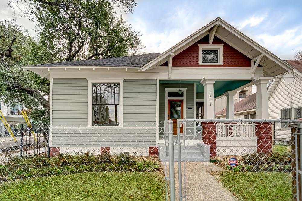 Brian Boatner restores historic Craftsman-style house (c. 1907) in the First Ward. Courtesy Preservation Houston.