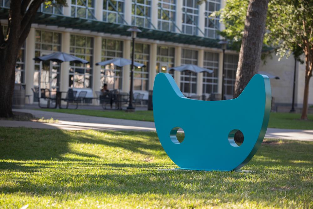 Jeffie Brewer (b. 1971) "Kitty", 2019. Painted steel. 60 × 78 × 25 inches. Photo courtesy University of Houston.