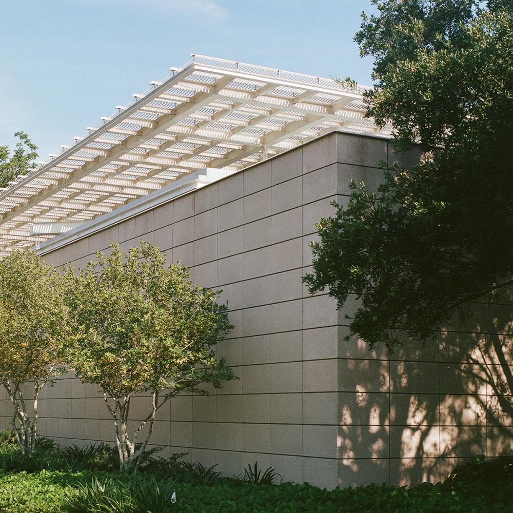 Renzo Piano Building Workshop, Cy Twombly Gallery, 1995, Menil Collection, Houston. Photo by Leonid Furmansky.